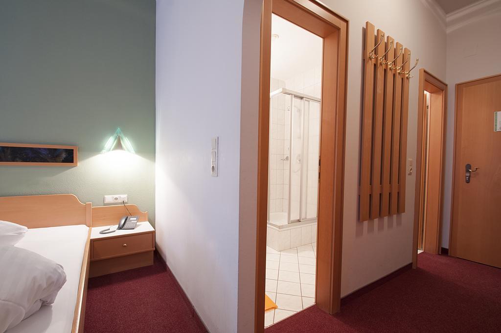 Hotel Alpenfriede Jerzens Exterior photo
